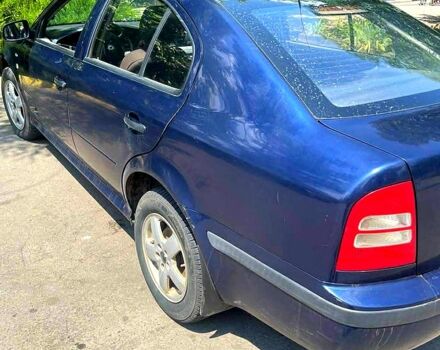 Синий Шкода Октавия, объемом двигателя 1.6 л и пробегом 200 тыс. км за 2800 $, фото 1 на Automoto.ua