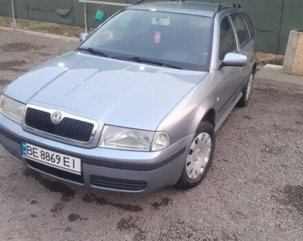 Синий Шкода Октавия, объемом двигателя 1.6 л и пробегом 265 тыс. км за 5000 $, фото 1 на Automoto.ua