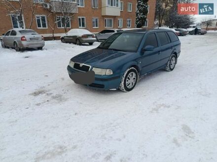 Синий Шкода Октавия, объемом двигателя 1.9 л и пробегом 300 тыс. км за 2400 $, фото 1 на Automoto.ua