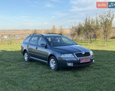 Синий Шкода Октавия, объемом двигателя 1.6 л и пробегом 149 тыс. км за 5200 $, фото 1 на Automoto.ua