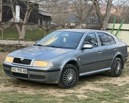 Синий Шкода Октавия, объемом двигателя 1.6 л и пробегом 250 тыс. км за 1800 $, фото 1 на Automoto.ua