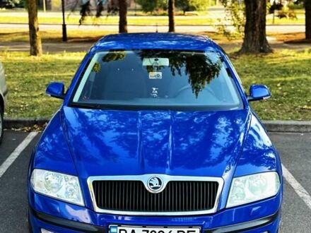 Синий Шкода Октавия, объемом двигателя 1.6 л и пробегом 281 тыс. км за 5700 $, фото 1 на Automoto.ua