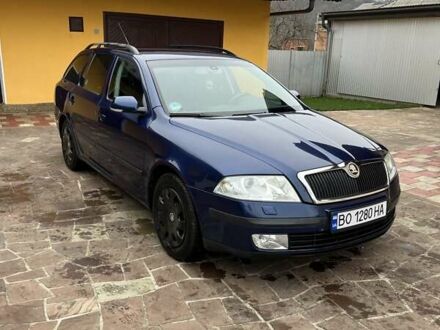 Синий Шкода Октавия, объемом двигателя 1.6 л и пробегом 270 тыс. км за 5500 $, фото 1 на Automoto.ua