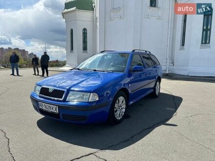 Синий Шкода Октавия, объемом двигателя 1.6 л и пробегом 212 тыс. км за 5450 $, фото 1 на Automoto.ua