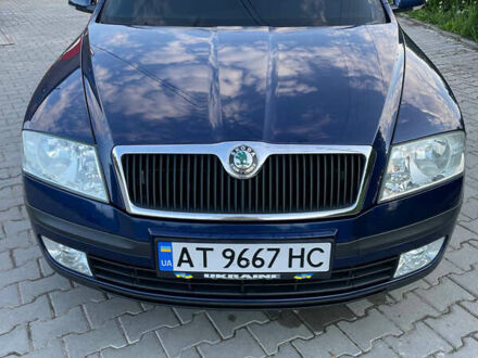 Синий Шкода Октавия, объемом двигателя 1.6 л и пробегом 215 тыс. км за 6400 $, фото 1 на Automoto.ua