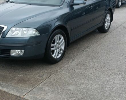 Синий Шкода Октавия, объемом двигателя 1.6 л и пробегом 242 тыс. км за 4300 $, фото 1 на Automoto.ua