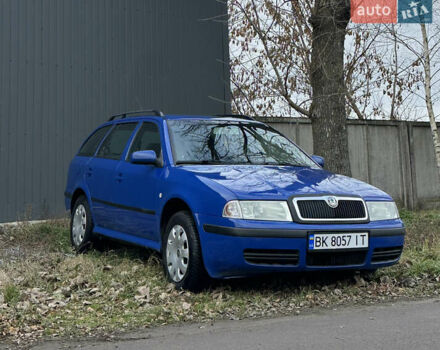 Синий Шкода Октавия, объемом двигателя 1.9 л и пробегом 349 тыс. км за 5000 $, фото 1 на Automoto.ua