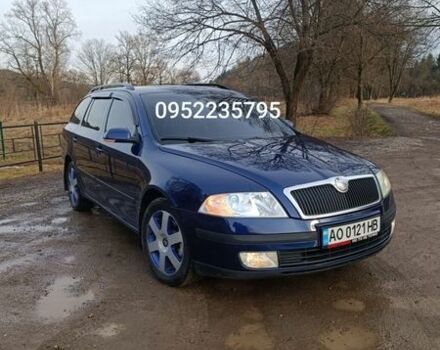Синий Шкода Октавия, объемом двигателя 1.97 л и пробегом 375 тыс. км за 4400 $, фото 1 на Automoto.ua