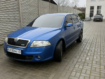 Синий Шкода Октавия, объемом двигателя 2 л и пробегом 320 тыс. км за 9000 $, фото 1 на Automoto.ua