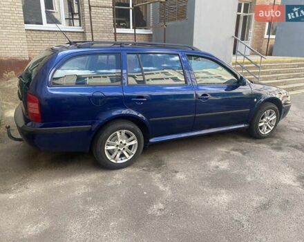Синий Шкода Октавия, объемом двигателя 0 л и пробегом 205 тыс. км за 4750 $, фото 1 на Automoto.ua