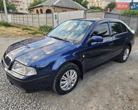 Синій Шкода Октавія, об'ємом двигуна 1.6 л та пробігом 324 тис. км за 4350 $, фото 1 на Automoto.ua