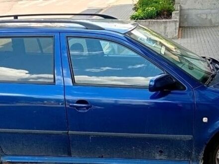 Синій Шкода Октавія, об'ємом двигуна 1.9 л та пробігом 387 тис. км за 3300 $, фото 1 на Automoto.ua