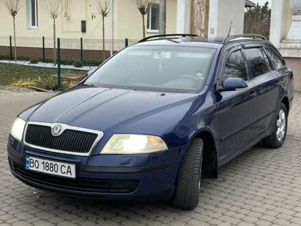 Синий Шкода Октавия, объемом двигателя 1.6 л и пробегом 298 тыс. км за 5100 $, фото 1 на Automoto.ua