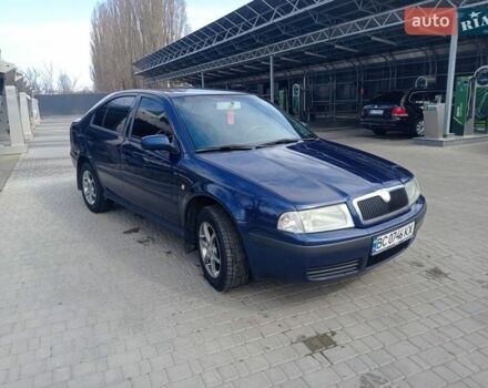 Синий Шкода Октавия, объемом двигателя 1.6 л и пробегом 235 тыс. км за 4800 $, фото 1 на Automoto.ua