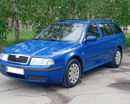 Синий Шкода Октавия, объемом двигателя 1 л и пробегом 248 тыс. км за 5200 $, фото 1 на Automoto.ua