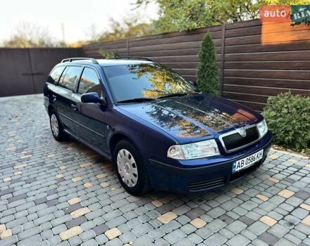 Синий Шкода Октавия, объемом двигателя 1.6 л и пробегом 184 тыс. км за 5450 $, фото 1 на Automoto.ua