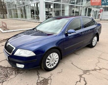 Синий Шкода Октавия, объемом двигателя 1.6 л и пробегом 217 тыс. км за 7500 $, фото 1 на Automoto.ua