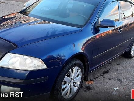 Синий Шкода Октавия, объемом двигателя 1.6 л и пробегом 299 тыс. км за 6000 $, фото 1 на Automoto.ua