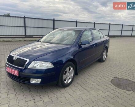 Синий Шкода Октавия, объемом двигателя 1.6 л и пробегом 222 тыс. км за 6450 $, фото 1 на Automoto.ua