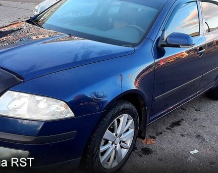 Синий Шкода Октавия, объемом двигателя 1.6 л и пробегом 299 тыс. км за 6000 $, фото 1 на Automoto.ua