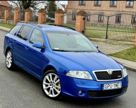 Синий Шкода Октавия, объемом двигателя 2 л и пробегом 245 тыс. км за 1900 $, фото 1 на Automoto.ua