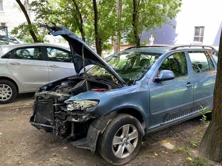 Синій Шкода Октавія, об'ємом двигуна 1.4 л та пробігом 267 тис. км за 3600 $, фото 1 на Automoto.ua