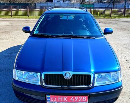 Синий Шкода Октавия, объемом двигателя 1.6 л и пробегом 181 тыс. км за 6100 $, фото 1 на Automoto.ua