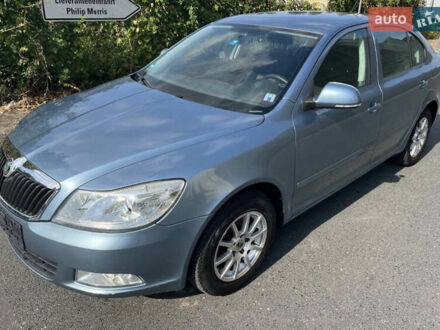 Синий Шкода Октавия, объемом двигателя 1.6 л и пробегом 191 тыс. км за 8000 $, фото 1 на Automoto.ua