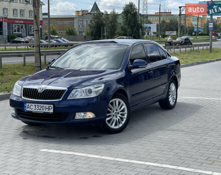Синий Шкода Октавия, объемом двигателя 1.8 л и пробегом 259 тыс. км за 7300 $, фото 1 на Automoto.ua