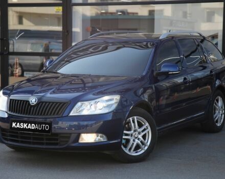 Синий Шкода Октавия, объемом двигателя 1.4 л и пробегом 244 тыс. км за 8600 $, фото 1 на Automoto.ua