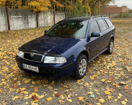 Синий Шкода Октавия, объемом двигателя 1.6 л и пробегом 260 тыс. км за 4799 $, фото 1 на Automoto.ua