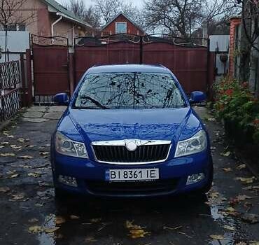 Синий Шкода Октавия, объемом двигателя 1.6 л и пробегом 205 тыс. км за 7150 $, фото 1 на Automoto.ua