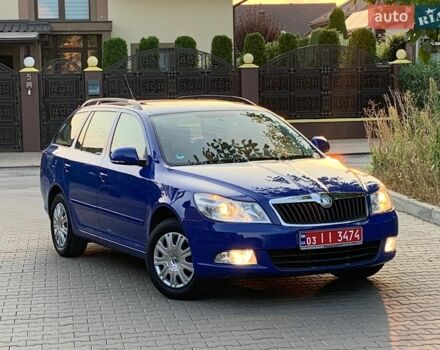 Синий Шкода Октавия, объемом двигателя 1.6 л и пробегом 218 тыс. км за 6800 $, фото 1 на Automoto.ua