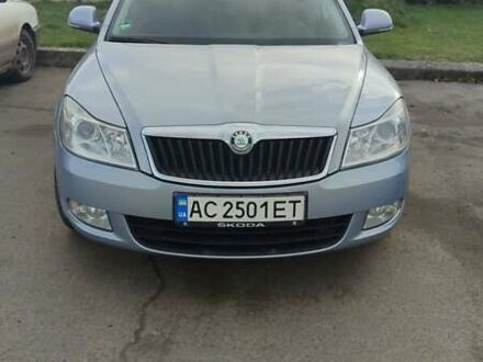 Синий Шкода Октавия, объемом двигателя 1.8 л и пробегом 218 тыс. км за 7600 $, фото 1 на Automoto.ua