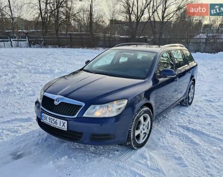 Синий Шкода Октавия, объемом двигателя 1.6 л и пробегом 177 тыс. км за 7350 $, фото 1 на Automoto.ua