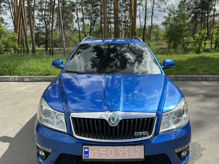 Синий Шкода Октавия, объемом двигателя 2 л и пробегом 243 тыс. км за 10300 $, фото 1 на Automoto.ua