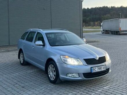 Синий Шкода Октавия, объемом двигателя 1.6 л и пробегом 362 тыс. км за 7500 $, фото 1 на Automoto.ua