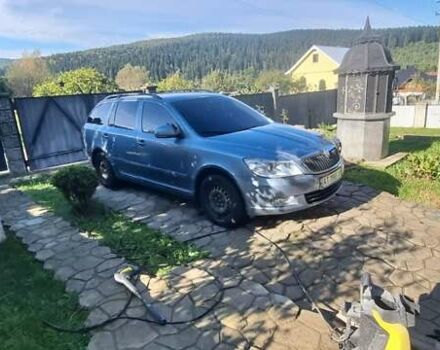 Синий Шкода Октавия, объемом двигателя 1.6 л и пробегом 377 тыс. км за 7200 $, фото 1 на Automoto.ua