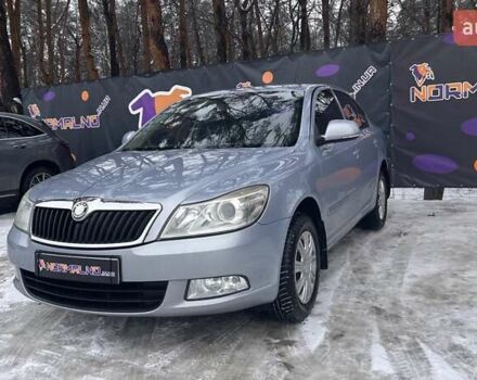 Синий Шкода Октавия, объемом двигателя 1.8 л и пробегом 201 тыс. км за 5890 $, фото 1 на Automoto.ua
