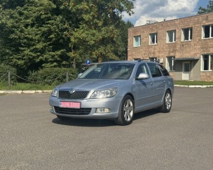 Синий Шкода Октавия, объемом двигателя 1.6 л и пробегом 253 тыс. км за 8350 $, фото 1 на Automoto.ua
