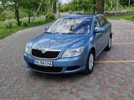 Шкода Октавия 2010 в Кропивницком (Кировограде) на Automoto.ua Синий Шкода Октавия, объемом двигателя 1.2 л и пробегом 256 тыс. км за 6350 $, фото 1 на Automoto.ua