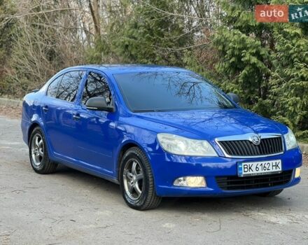 Синий Шкода Октавия, объемом двигателя 1.6 л и пробегом 330 тыс. км за 5799 $, фото 1 на Automoto.ua