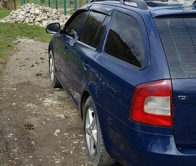 Шкода Октавія 2011 у Тячеве на Automoto.ua Синій Шкода Октавія, об'ємом двигуна 1.6 л та пробігом 370 тис. км за 7500 $, фото 1 на Automoto.ua