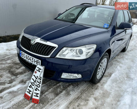 Синий Шкода Октавия, объемом двигателя 1.4 л и пробегом 230 тыс. км за 7000 $, фото 1 на Automoto.ua