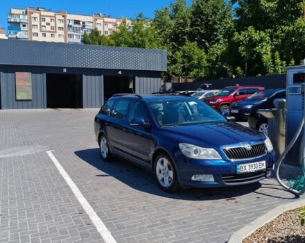 Синій Шкода Октавія, об'ємом двигуна 1.6 л та пробігом 345 тис. км за 5800 $, фото 1 на Automoto.ua