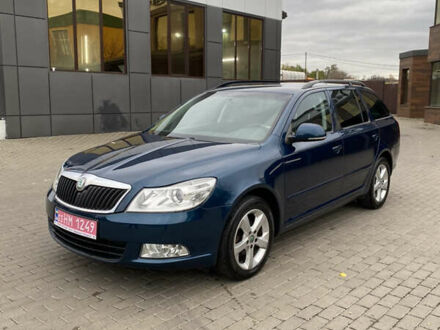 Синій Шкода Октавія, об'ємом двигуна 1.6 л та пробігом 241 тис. км за 7800 $, фото 1 на Automoto.ua