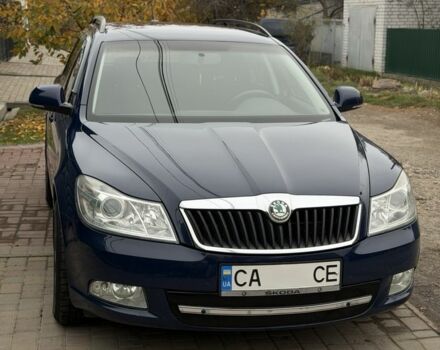 Синий Шкода Октавия, объемом двигателя 1.6 л и пробегом 287 тыс. км за 8500 $, фото 1 на Automoto.ua