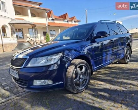 Синий Шкода Октавия, объемом двигателя 1.8 л и пробегом 230 тыс. км за 6000 $, фото 1 на Automoto.ua
