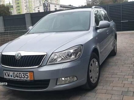 Шкода Октавия 2011 в Каменце-Подольском на Automoto.ua Синий Шкода Октавия, объемом двигателя 1.6 л и пробегом 255 тыс. км за 8500 $, фото 1 на Automoto.ua