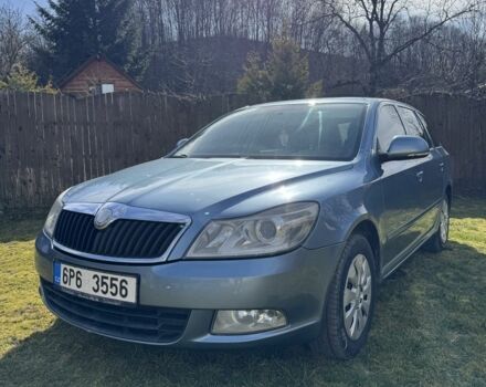 Синий Шкода Октавия, объемом двигателя 1.6 л и пробегом 350 тыс. км за 3650 $, фото 1 на Automoto.ua